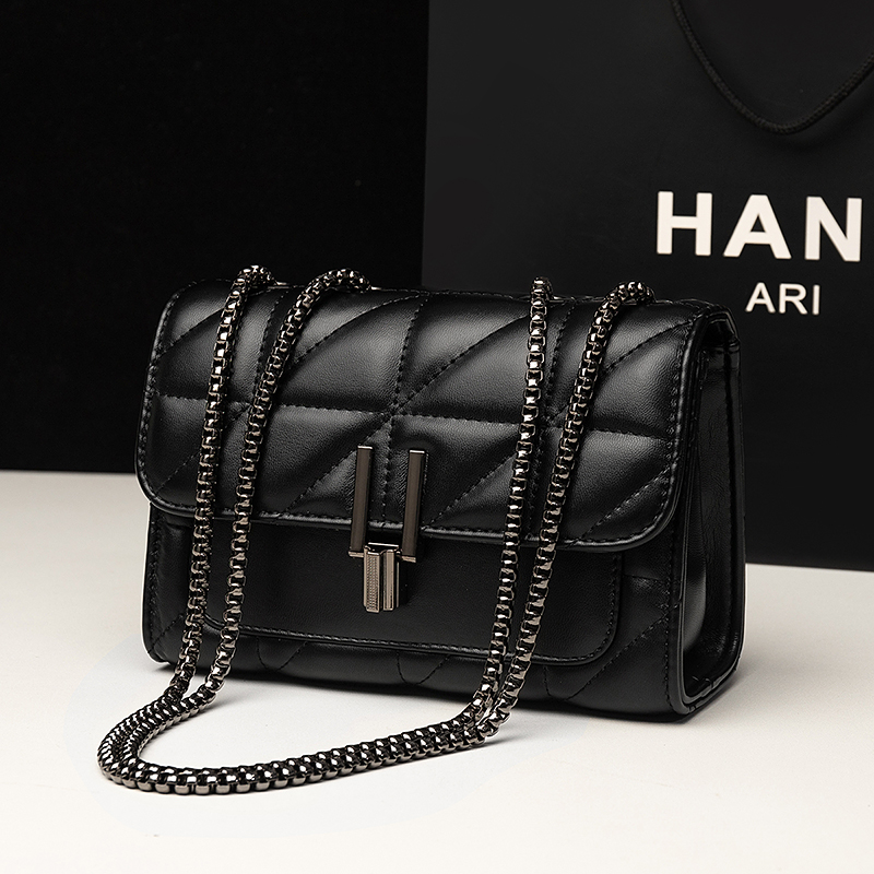 Classic Quilted Detail Square  - Women Bags Ysl recension och pris