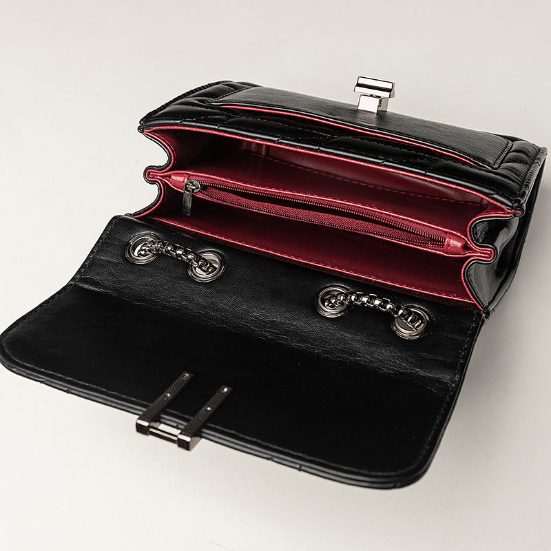 Classic Quilted Detail Square  - Women Bags Ysl recension och pris