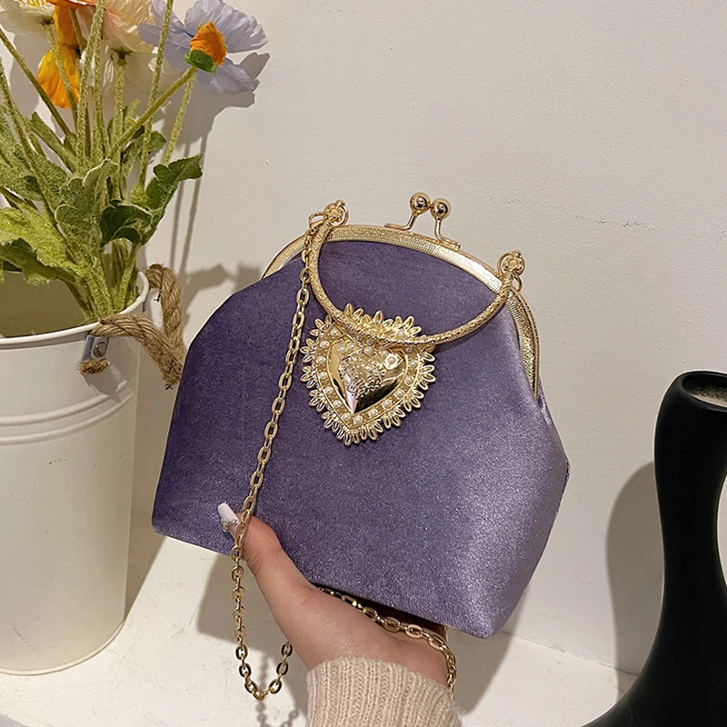 Chains Velvet Frame Heart Dinn - Women Bags For Sale recension och pris